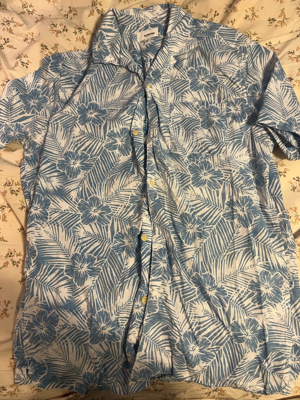 blue and white floral hawaiian button up !!